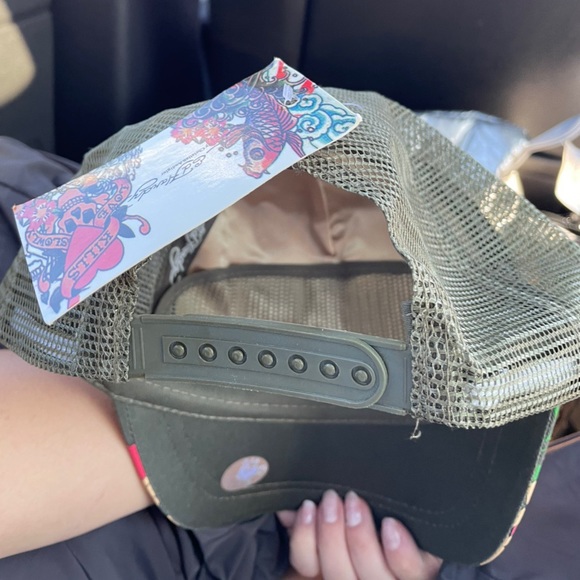 Ed hardy hat - Picture 2 of 4